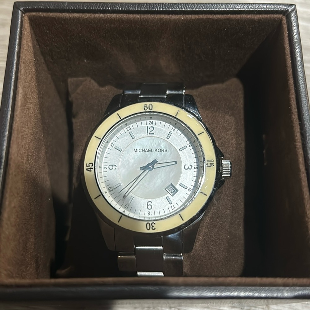 Women’s Michael kors white pearl watch